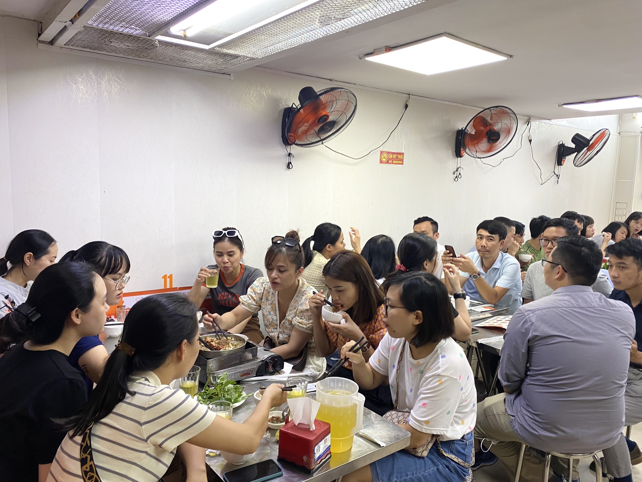 Giao Vịt Quay Bắc Kinh Tận Nhà – Ăn Ngay Không Cần Ra Quán