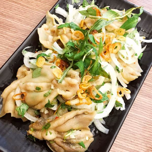 Bánh tráng cuốn chân vịt món ăn khá mới từ vịt