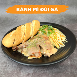 Bánh Mỳ Gà Ri Nướng Góc Đùi